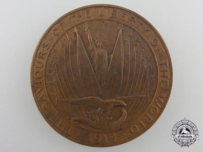 a_first_war_american_saviours_of_liberty_medal1919_with_case_a_796