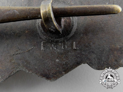 a_bronze_grade_close_combat_clasp_by_funcke&_brüninghaus,_lüdenscheid_a_8149