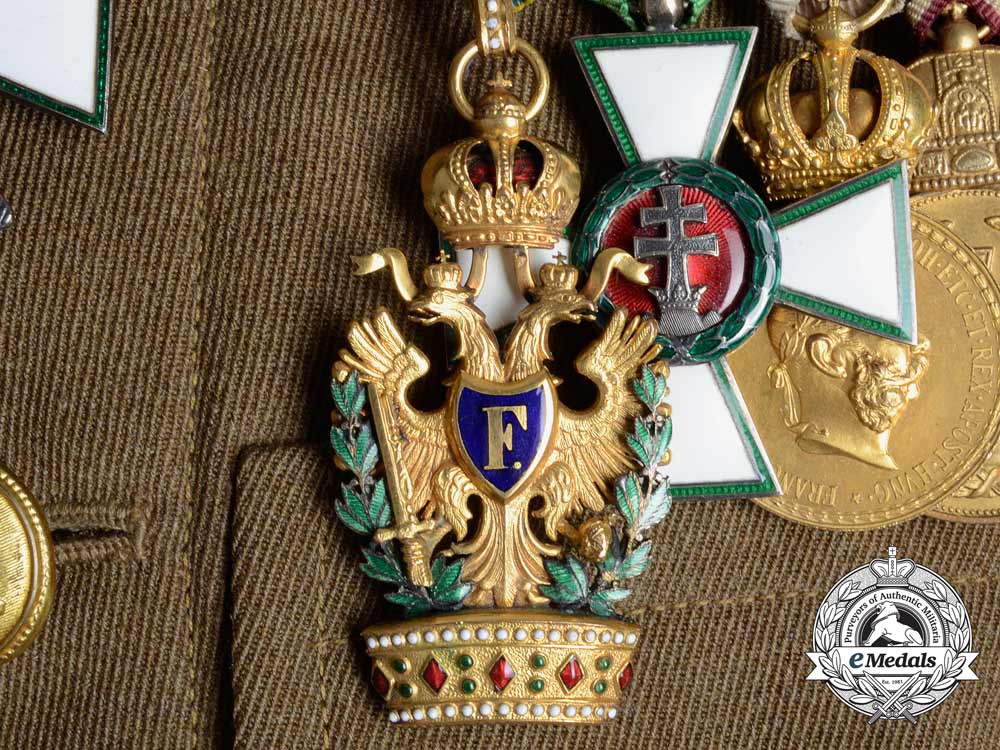 the_uniform&_awards_of_hungarian_general_vitez_istvan_kudriczy;_national_leader_of_the_levente_a_8182