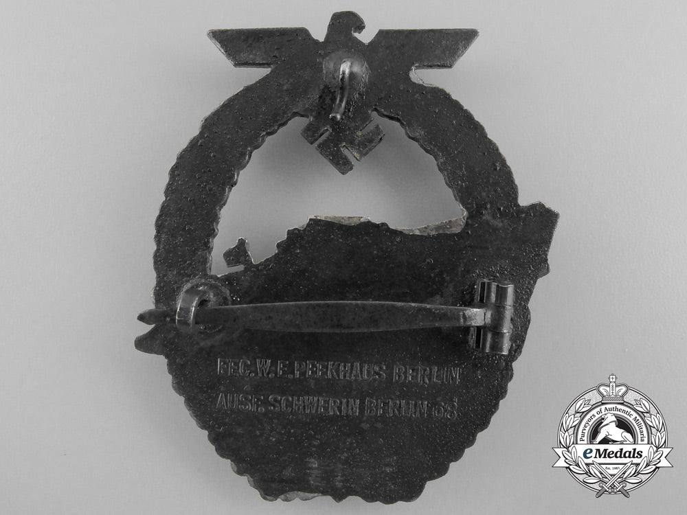 a_kreigsmarine_e-_boat_badge_by_schwerin,_berlin;_second_version_a_8252