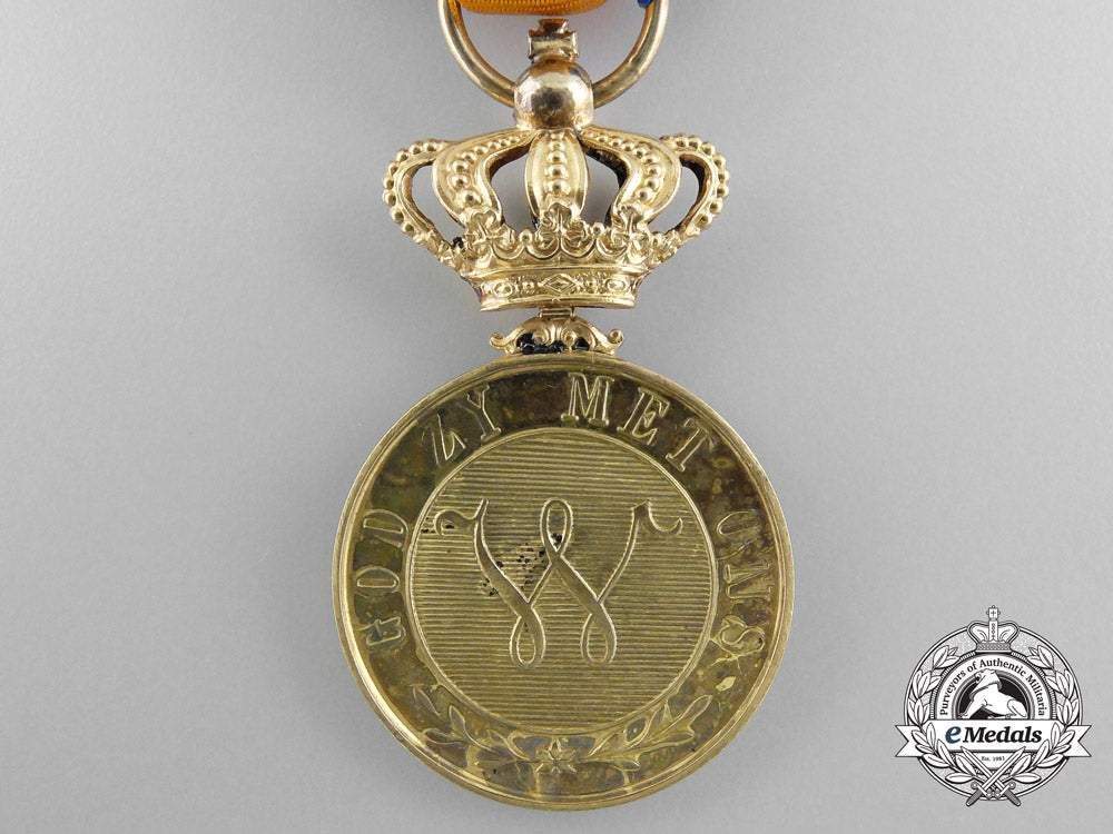 a_dutch_order_of_orange-_nassau;_gold_grade_medal_a_8316