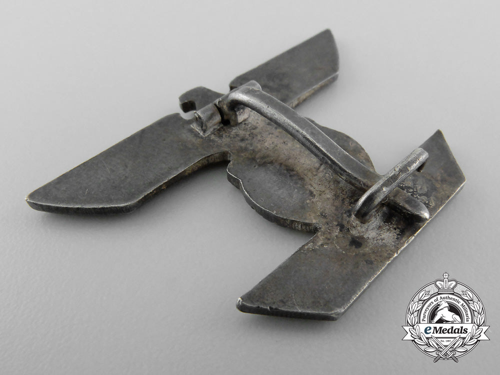 germany,_wehrmacht._a_clasp_to_the_iron_cross1939,_i_class_a_8574