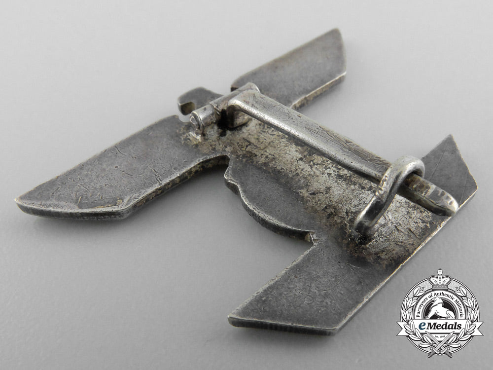 a_clasp_to_iron_cross_first_class1939_by_b.h._mayer_a_8825