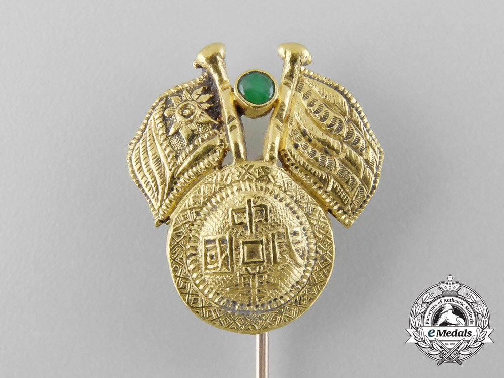 a_republic_of_china_commemorative_stickpin_in_gold_c.1930_a_8935