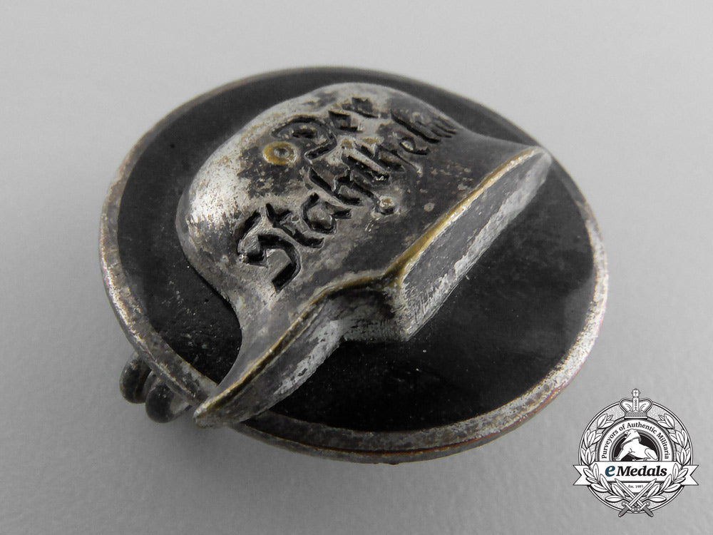 two_german_stehlhelm_veteran_badges_a_9373