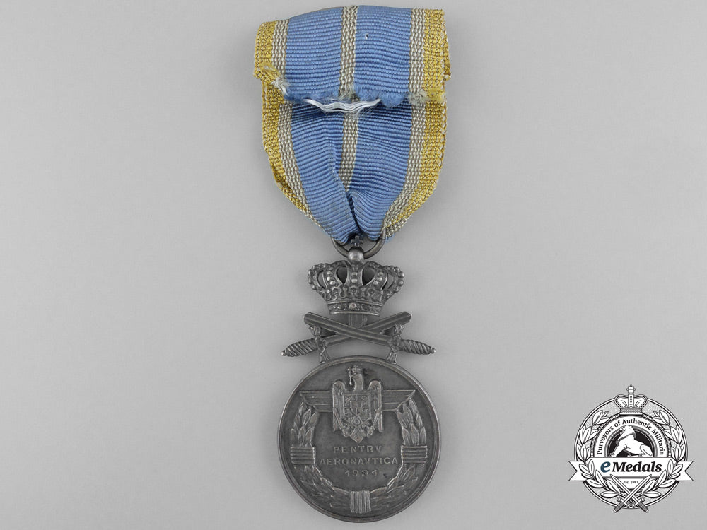 a_romanian_air_force_bravery_medal_with_crossed_swords;_silver_grade_a_9652