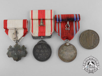 ten_second_war_japanese_medals,_badges,_and_insignia_a_9668