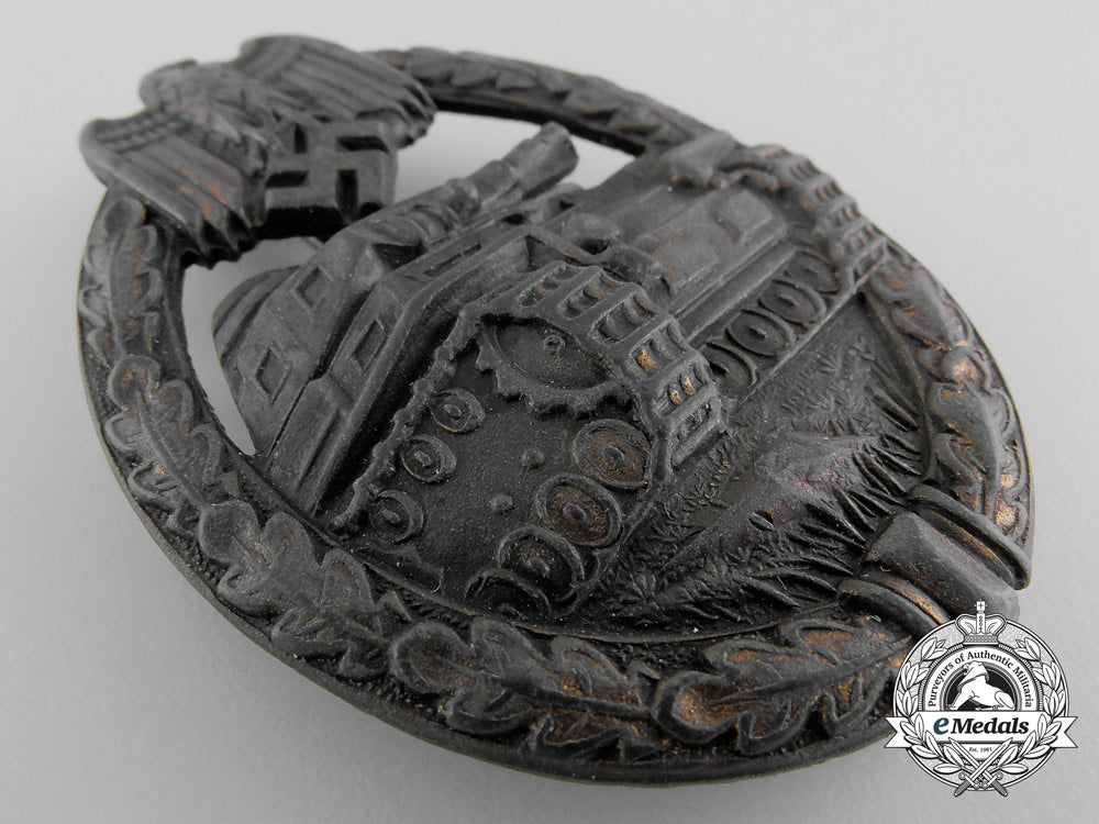 a_tank_badge_bronze_grade_by_c.e._juncker,_berlin_a_9789