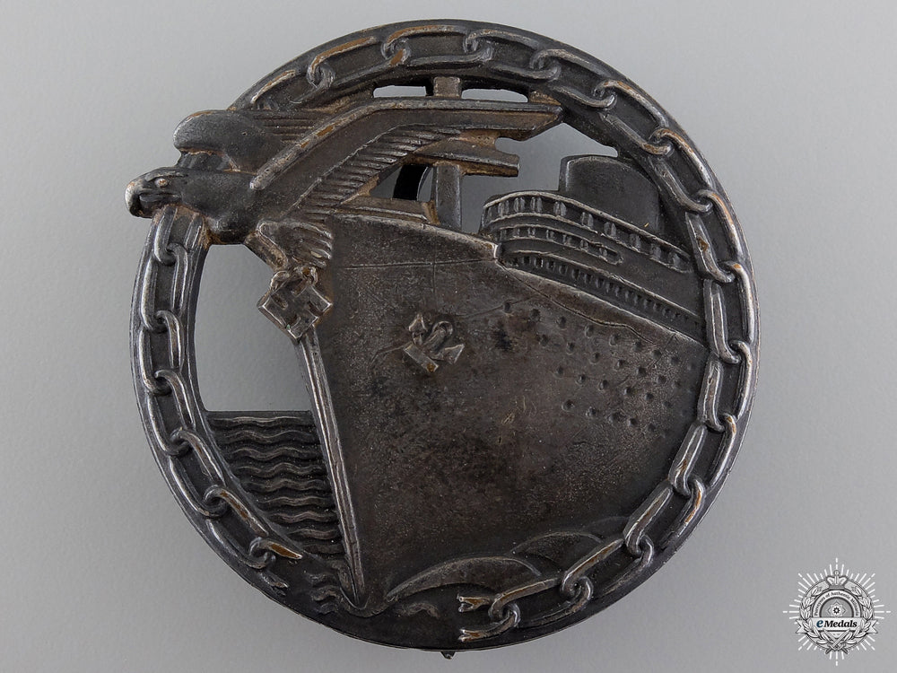 a_blockade_runner_badge_by_schwerin_a_blockade_runne_54986c8d6232a