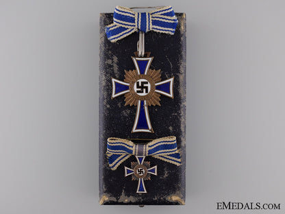 a_bronze_grade_mother's_cross;_fullsize_and_miniature_a_bronze_grade_m_53e2425342973