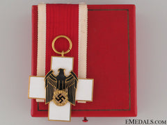 A Cased German Social Welfare Decoration