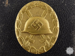 A Cased Gold Grade Wound Badge By B.h. Mayer