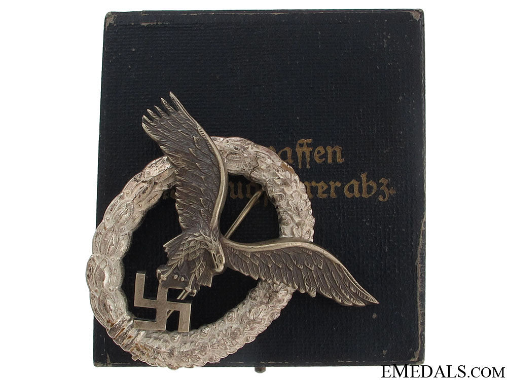 a_cased_wwii_pilots_badge_a_cased_wwii_pil_517005eba72fc