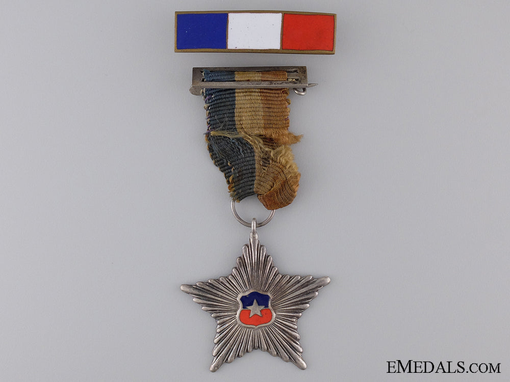 a_chilien_military_star_for_non-_commissioned_officers_a_chilien_milita_53d3ded3b61fd