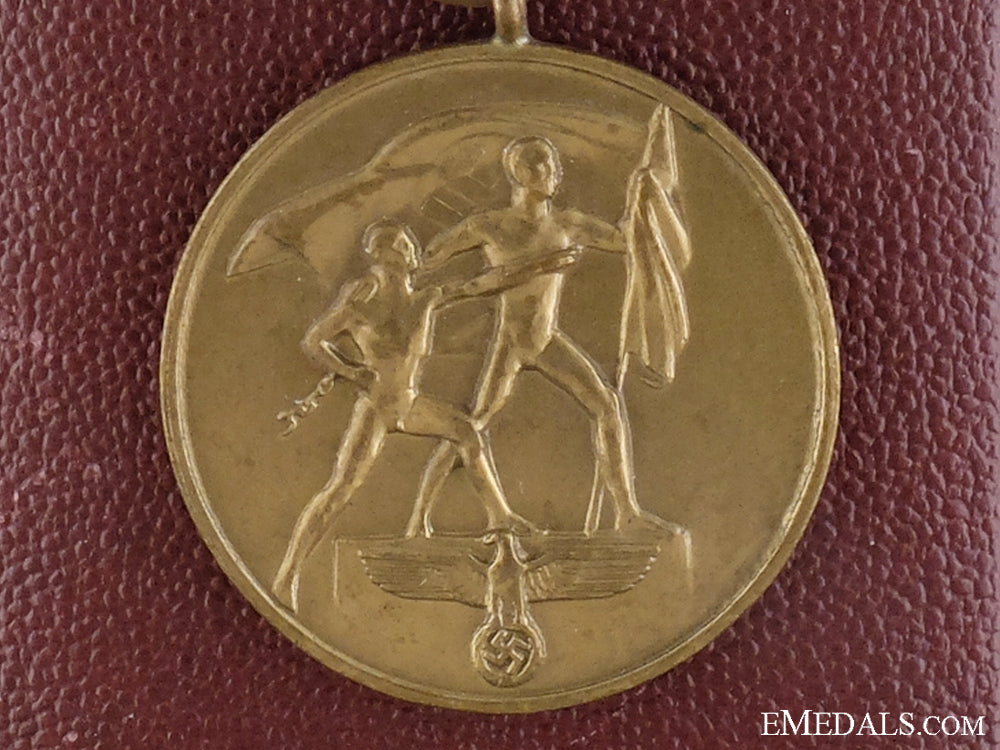 a_commemorative_medal_october1.1938_with_case_a_commemorative__546634a99b589