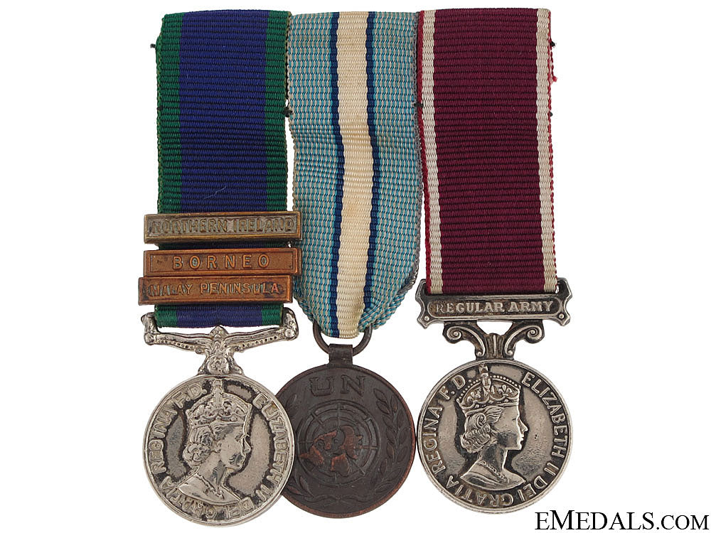 a_erii_miniature_group_of_three_a_erii_miniature_50dc8687ef10c