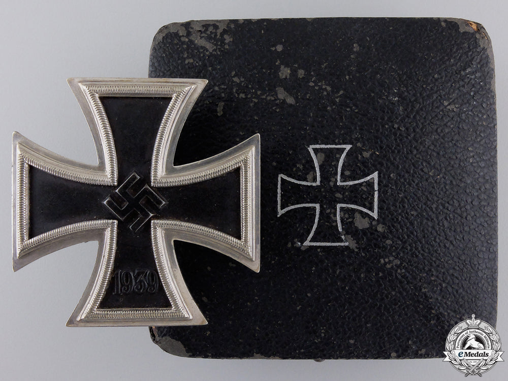 a_fine_iron_cross_first_class1939_by_godet_with_case_a_fine_iron_cros_559e8225349e2