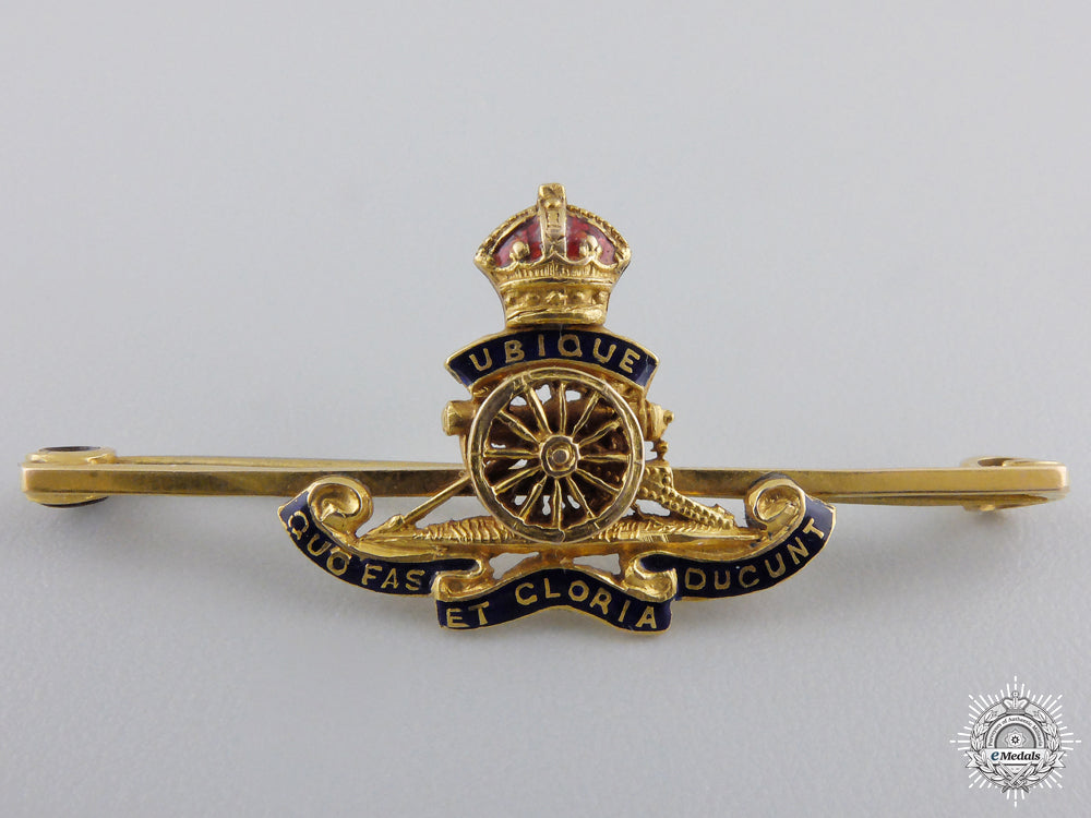 a_fine_royal_artillery_badge_in_gold_by_charles_perry&_co._a_fine_royal_art_550837a3bd5c3