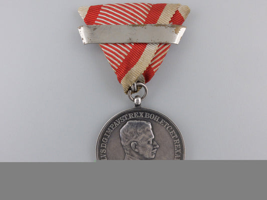 a_first_war_austrian_bravery_medal;_silver_grade1_st_class_a_first_war_aust_55316b21cef26