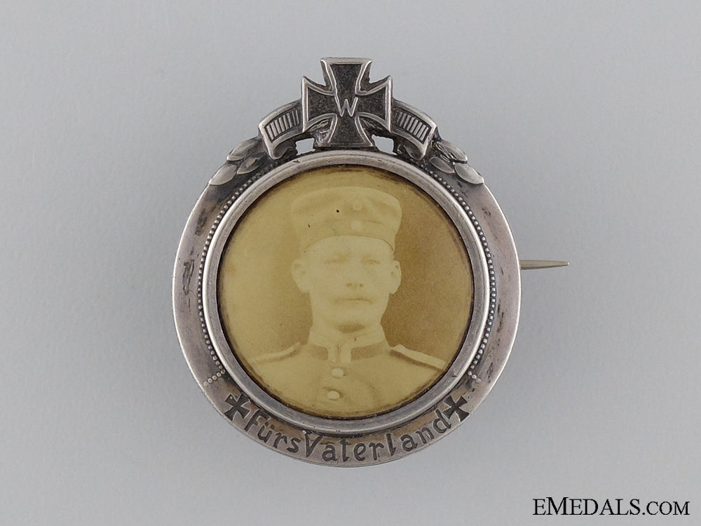 a_first_war_german_silver_memorial_badge_a_first_war_germ_53c03e389f9b8