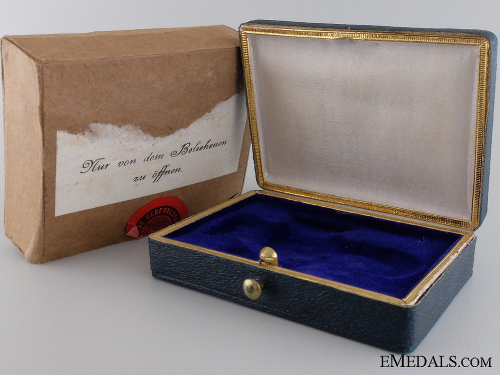a_first_war_golden_military_merit_cross_case_and_outer_cartonage_a_first_war_gold_545d292f9343f