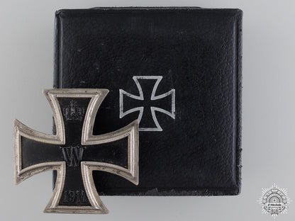 a_first_war_iron_cross_first_class1914;800_silver_with_case_a_first_war_iron_54ba8fe860d73