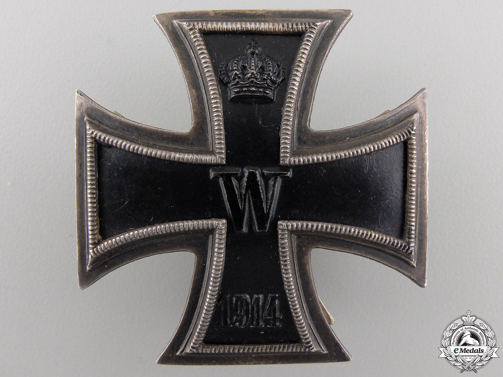 a_fine_quality_first_war_iron_cross1_st_cl.1914;800_silver_a_first_war_iron_55563f13cf159
