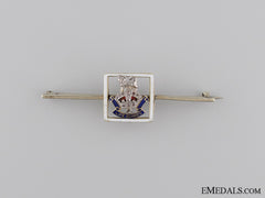 United Kingdom. A Fine Second Life Guards Pin In Gold With Diamonds