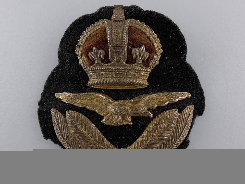 a_first_war_royal_air_force(_raf)_officer's_cap_badge_a_first_war_roya_54e3563bcdbb3