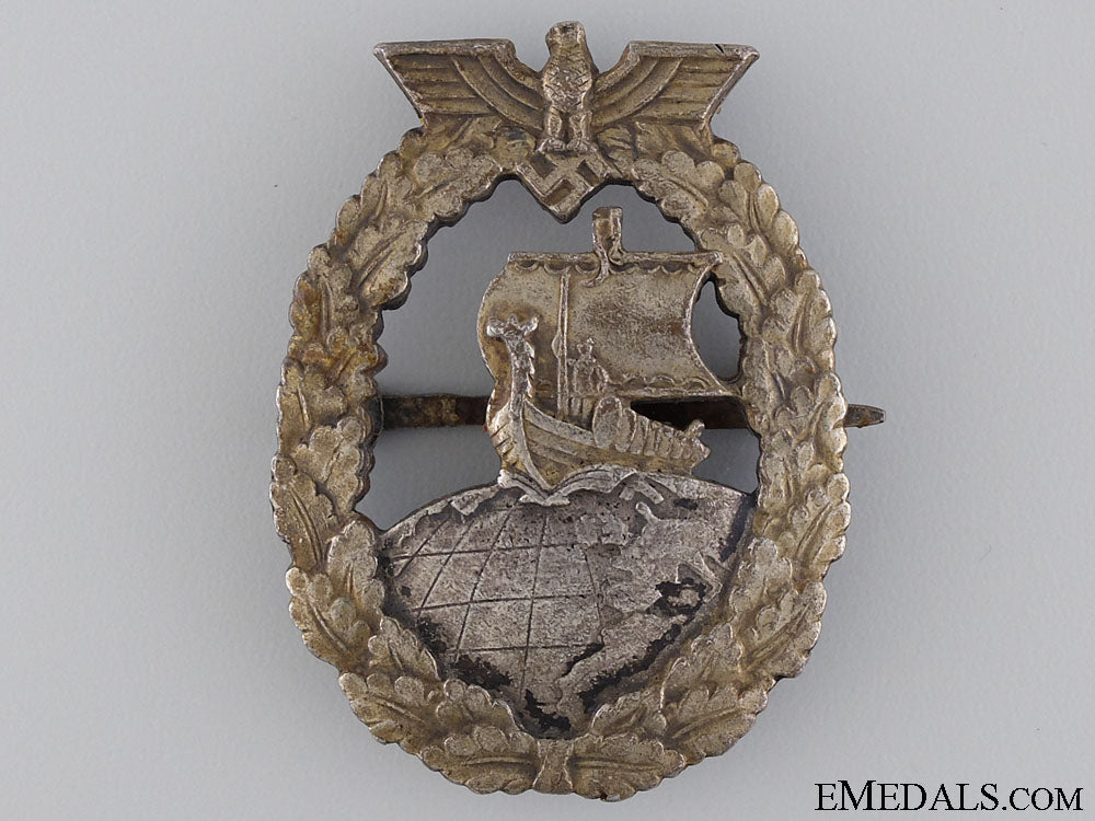 a_kriegsmarine_auxiliary_cruiser_war_badge_by_french_maker_bacqueville,_paris_a_french_made_au_543d2f036b68d