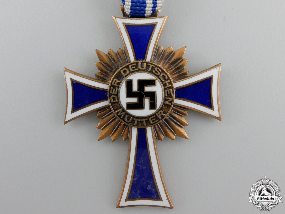 a_german_mother's_cross;_bronze_grade_a_german_mother__55c4b98e9fe4c