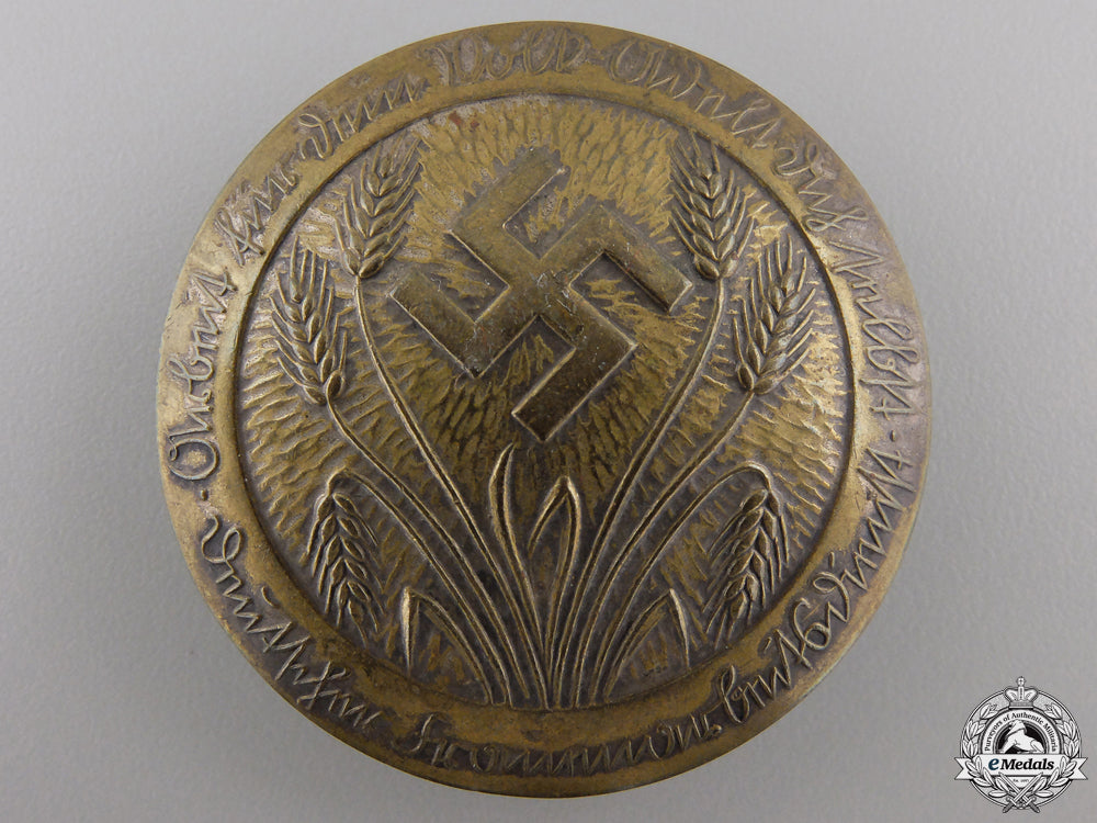 a_german_women’s_labor_service_rank_brooch;_named_a_german_women___553e3ad13de34