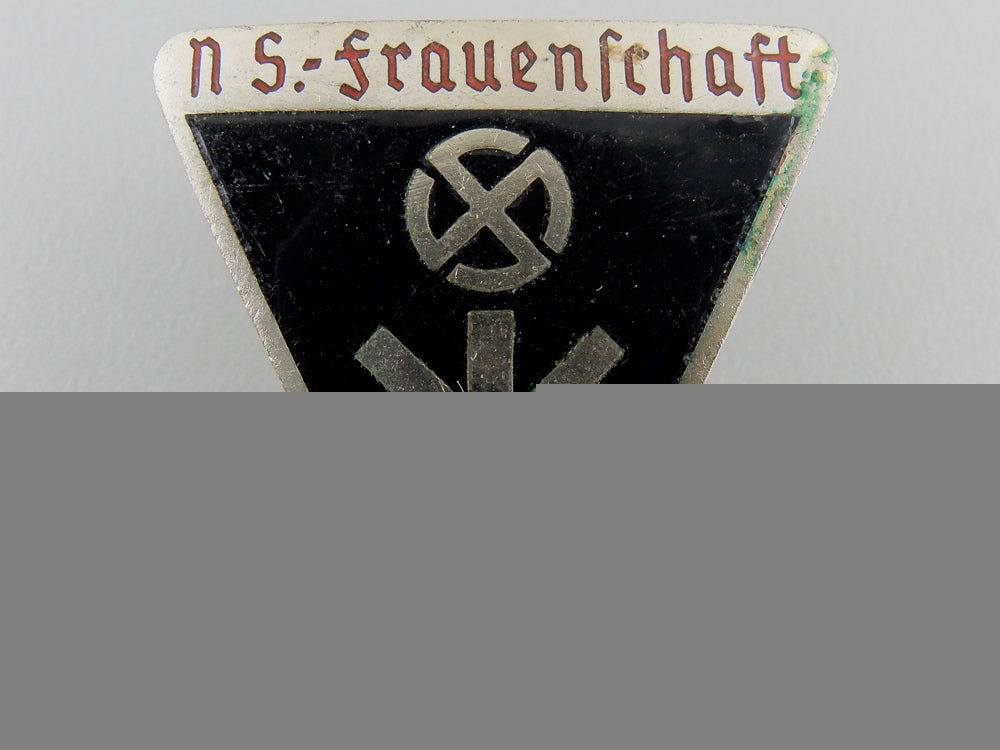 a_german_women's_league_membership_badge;_type_iii_a_german_women_s_55c89d8341926