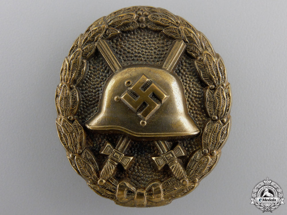 a_gold_grade_wound_badge;_early_type_a_gold_grade_wou_55282317d667e