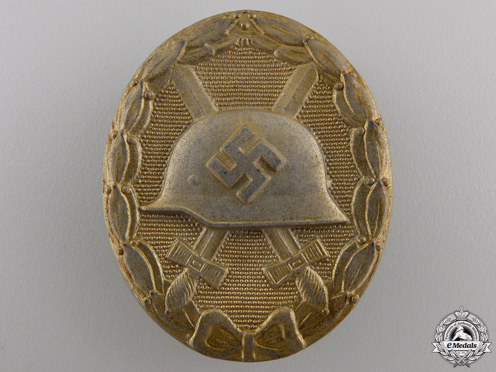 a_gold_grade_wound_badge_a_gold_grade_wou_553e3b32c8a20