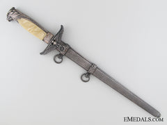 A Government Official's Dagger By Alcoso
