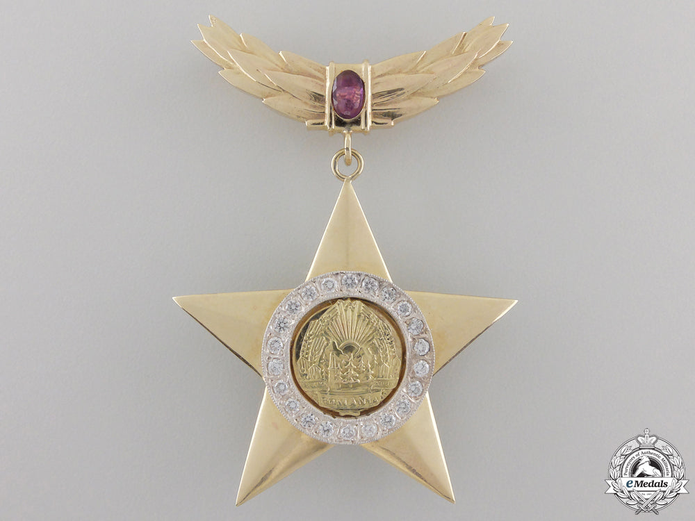 a_hero_of_the_romanian_socialist_republic_in_gold&_diamonds_a_hero_of_the_ro_558455d543df4_1