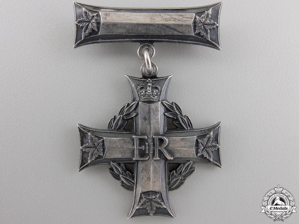 a_korean_war_period_canadian_memorial_cross_a_korean_war_per_554e1d879d5ac