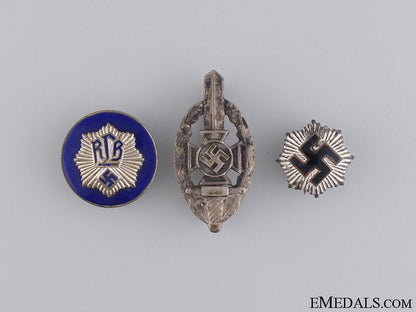 a_lot_of_second_war_rlb_badges_a_lot_of_second__543eb698f3a56