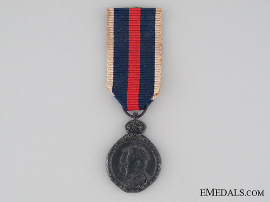 a_miniature1902_coronation_medal_a_miniature_1902_52dd7434527ba