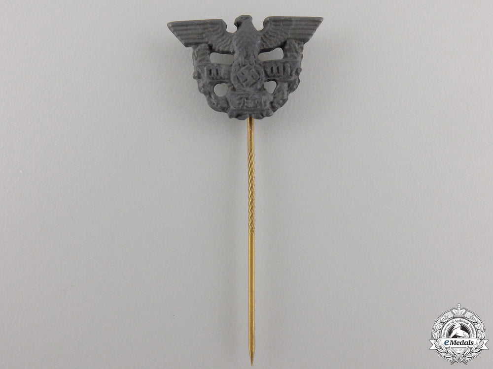 a_miniature_defence_economy_leader's_decoration_a_miniature_defe_557c75e78ff94
