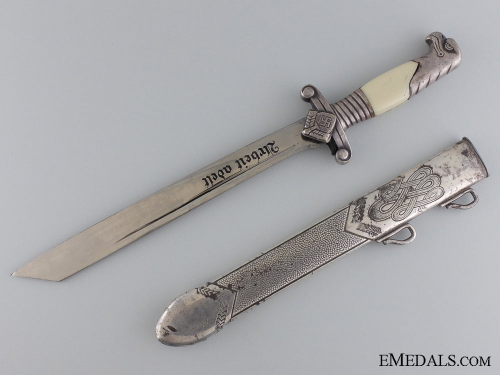 a_miniature_rad_leader's_dagger_by_h.w.pauseback_a_miniature_rad__54539184c2910