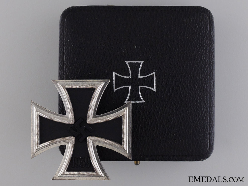 a_mint_cased_iron_cross_first_class1939_a_mint_cased_iro_543308914112f