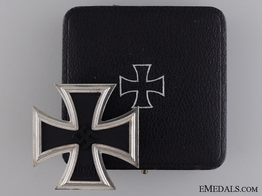 a_mint_cased_iron_cross_first_class1939_a_mint_cased_iro_543308914112f