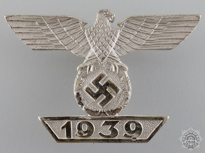 a_mint_clasp_to_the_iron_cross_first_class1939_by_deumer_a_mint_clasp_to__54ba74395f3c7