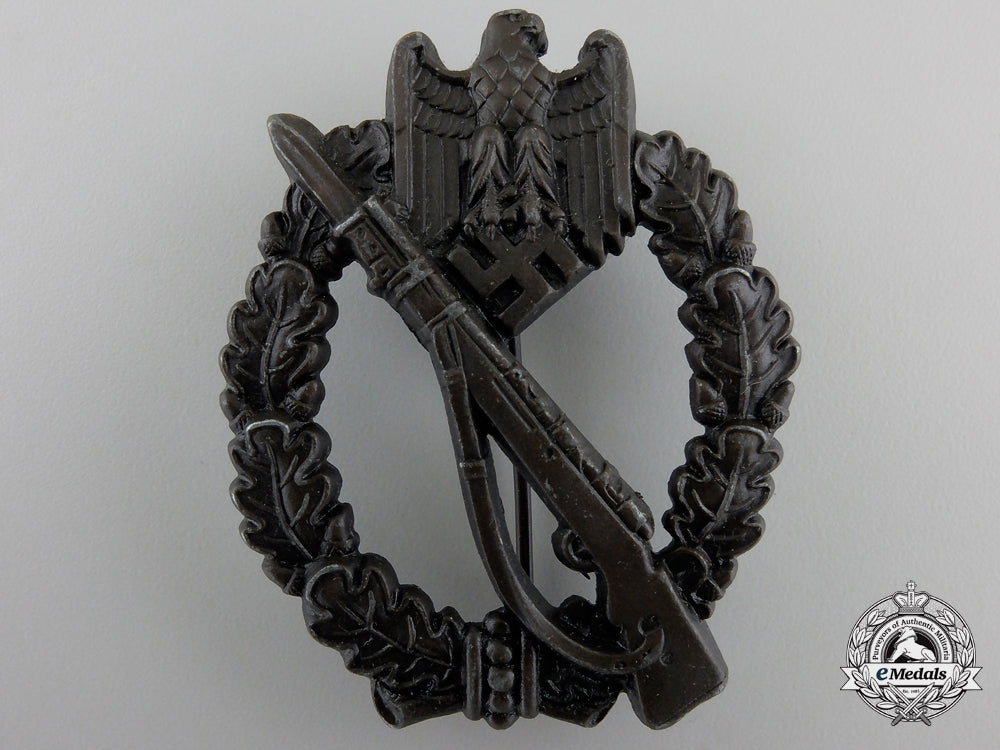 a_mint_infantry_assault_badge;_bronze_grade_a_mint_infantry__55d743fa8abf7