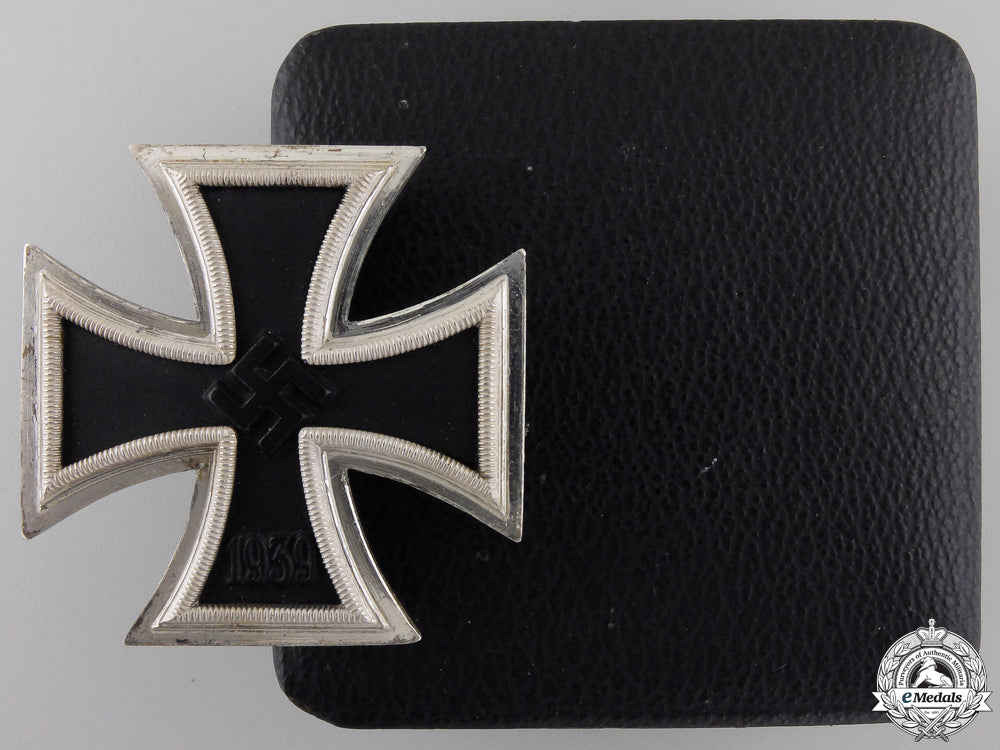 a_mint_iron_cross_first_class1939_with_case_a_mint_iron_cros_5556428db4fe9
