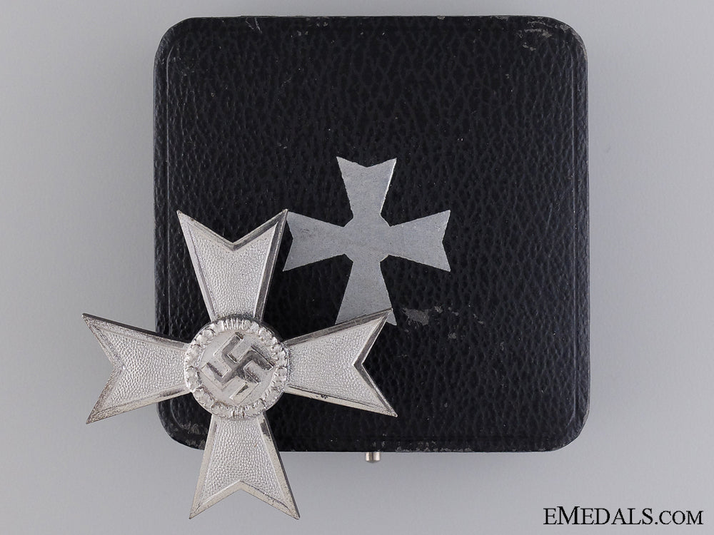 a_mint_war_merit_cross;_first_class_with_deschler_case_a_mint_war_merit_53f60faaa1699