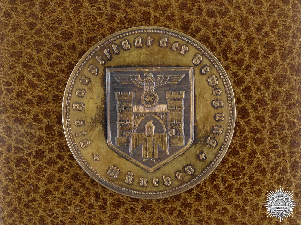 a_munchen_long_and_loyal_service_award_in_case_a_munchen_long_a_5478d7e411553