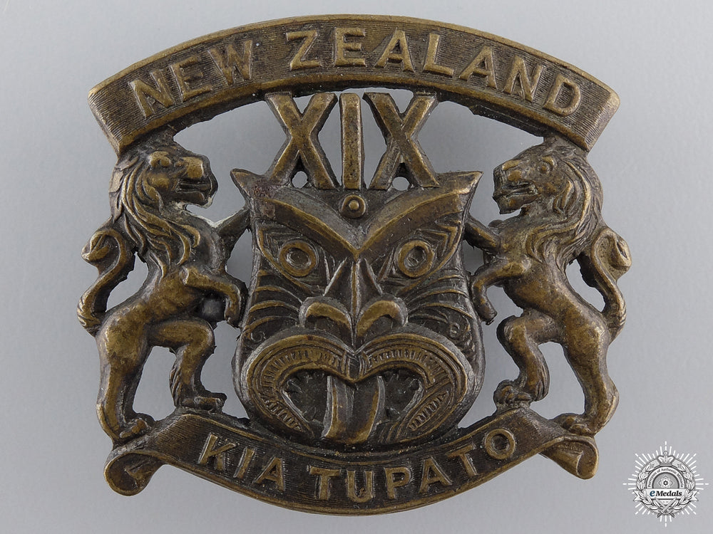 a_new_zealand_first_war19_th_reinforcements_cap_badge_a_new_zealand_fi_54c7f2cc93370